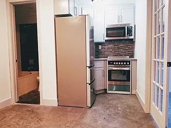 Rented by Dorit Avidar, LREB