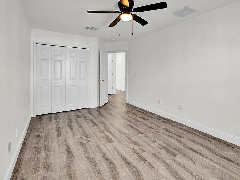 6130 Chapledale Dr — Photo 21