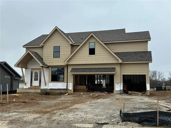 2614 SW Firefly Ln, Lees Summit, MO 64082