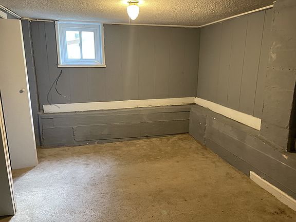 5th image of 58 Chestnut Hl