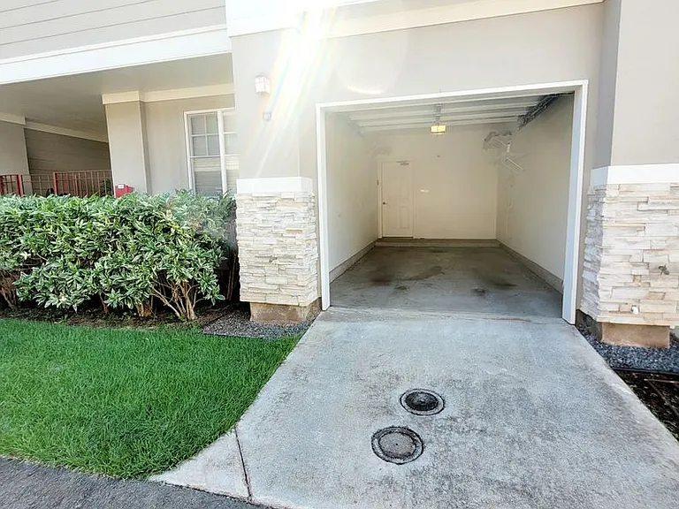 1175 Mokuhano St #G102 — Photo 4