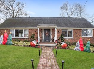 594 Cumberland Ave, Teaneck, NJ 07666