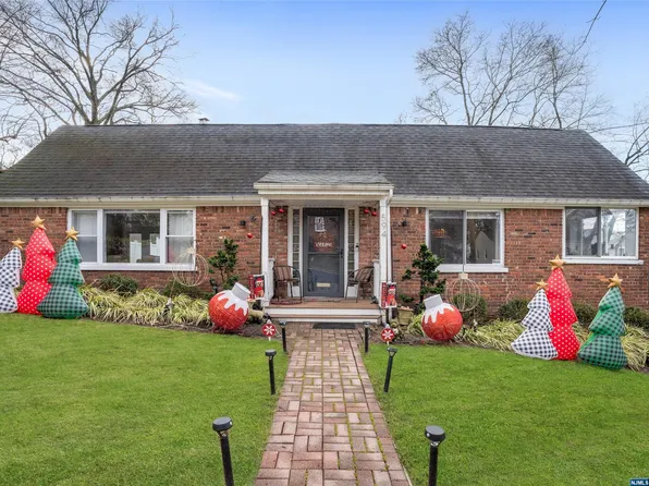 594 Cumberland Ave, Teaneck, NJ 07666