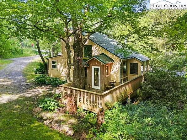 3731 Winklers Creek Road, Blowing Rock, NC 28605