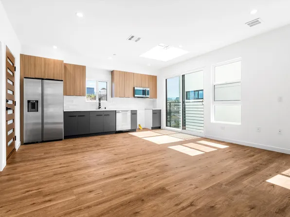 930 S Harvard Blvd #1/2, Los Angeles, CA 90006