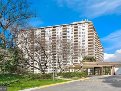 5225 Pooks Hill Rd APT 1317S, Bethesda, MD, 20814