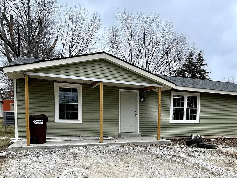 431 Harris St — Photo 3