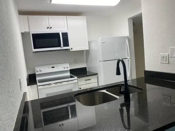 1799 N Highland Ave, Clearwater, FL