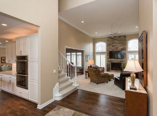 1277 Tulip Tree Ln, West Des Moines, IA 50266