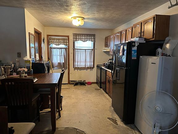 2nd image of 15 Francis Street #7