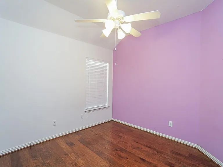 7102 Thistlewood Park Ct — Photo 25