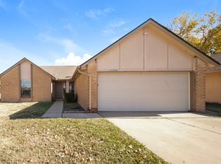 11040 N Eagle Ln, Oklahoma City, OK 73162