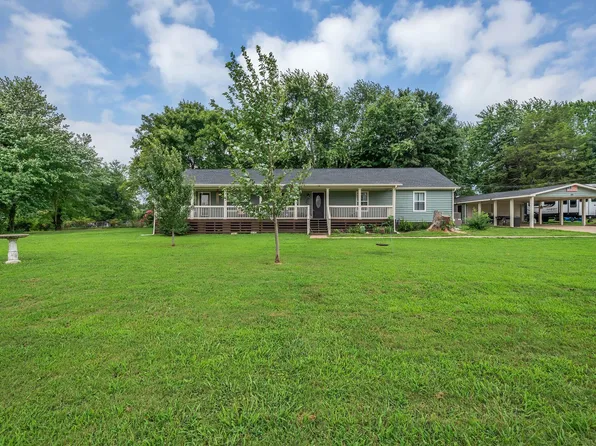 565 South Rd, Cottontown, TN 37048