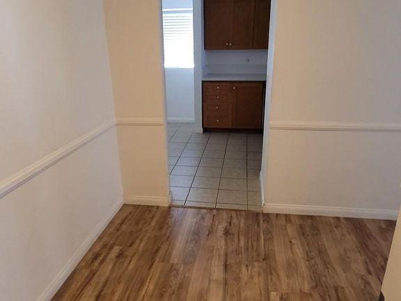 4th image of 858 12th St APT 8
