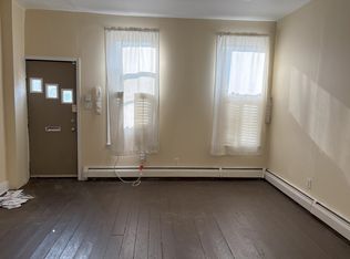102 S 2nd Ave, Reading, PA 19611