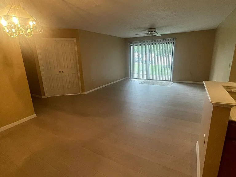 living/ dining room