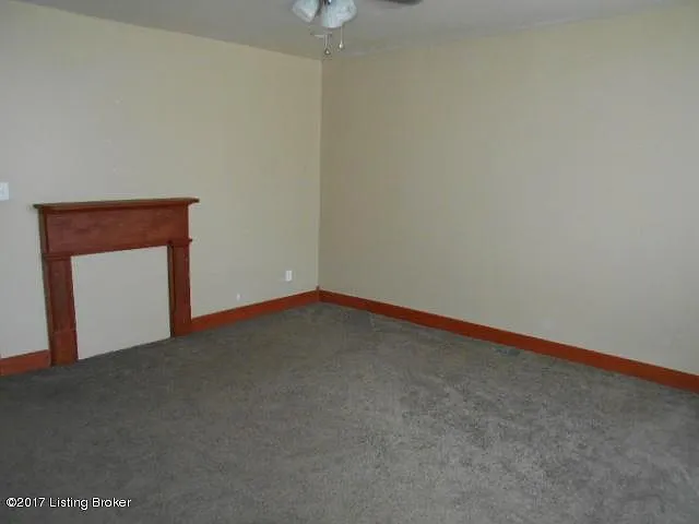 604 Winkler Ave — Photo 8