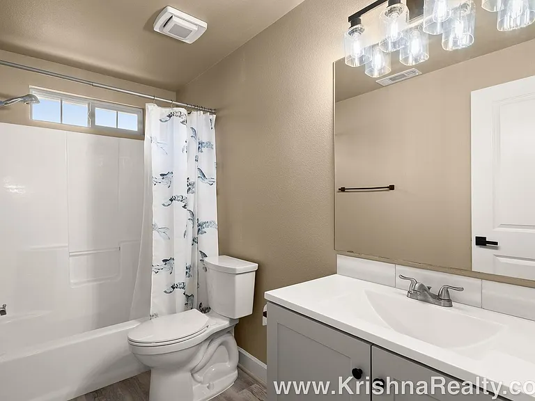 19405 SE 33rd St — Photo 16