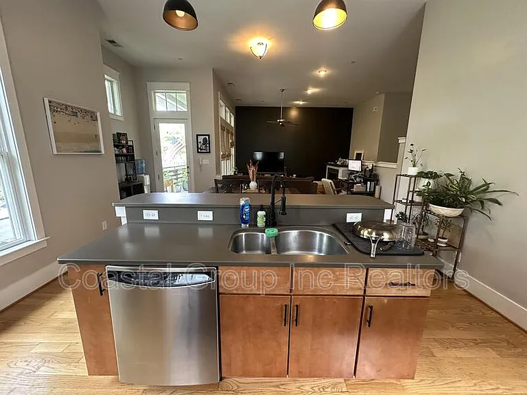 4635 Pleasant Ave #D — Photo 13