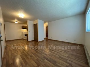 910 E E St #C, Mc Cook, NE 69001