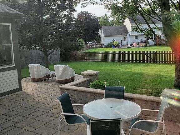 2nd image of 663 Lynnfield Dr