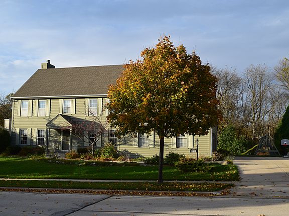 3rd image of 2938 Willard Ln