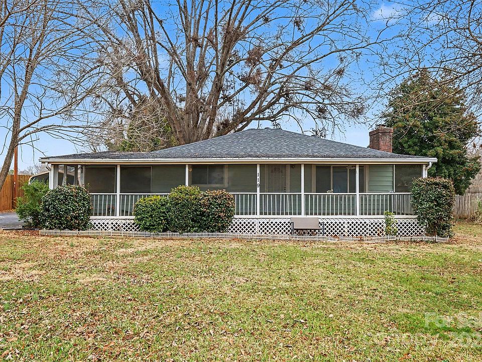 1st image of 119 Moore Dr