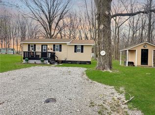 20050 N County Road 2450e, Oakland, IL 61943