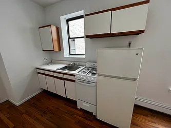 Rented by Salon Realty Corp