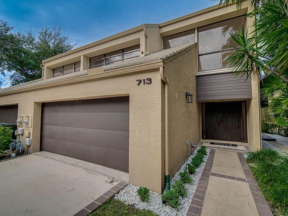 3rd image of 713 Saint Albans Dr #713