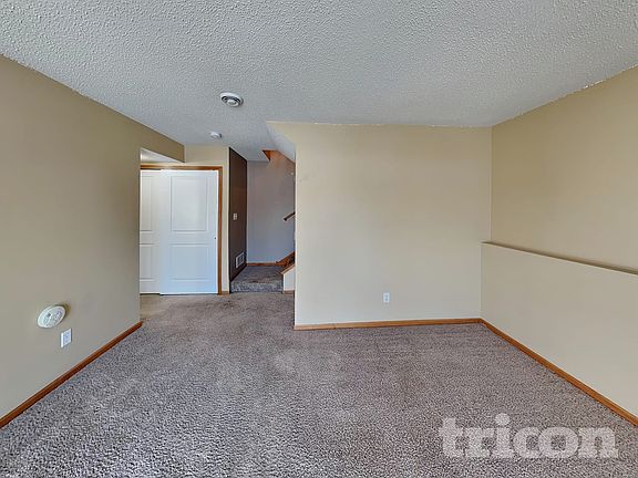 5th image of 5106 Farnham Dr N