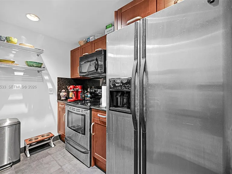 7728 Collins Ave — Photo 11