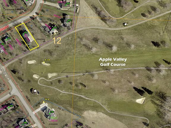 3rd image of 810 Fairway Dr