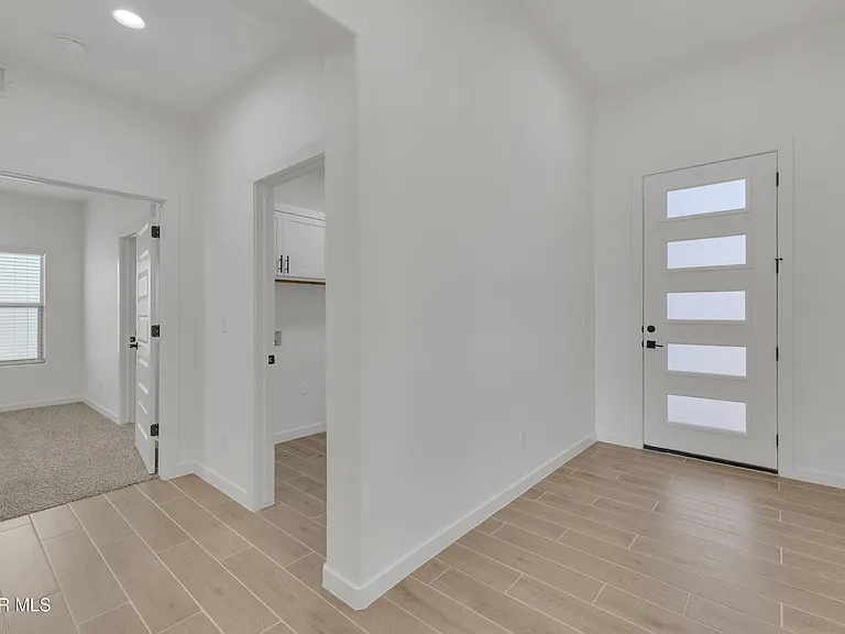 12716 Middlesbrough Ave — Photo 5