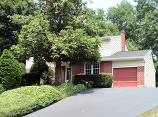 8815 Wainwright Rd, Wyndmoor, PA 19038