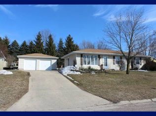 1441 Endl Blvd, Fort Atkinson, WI 53538