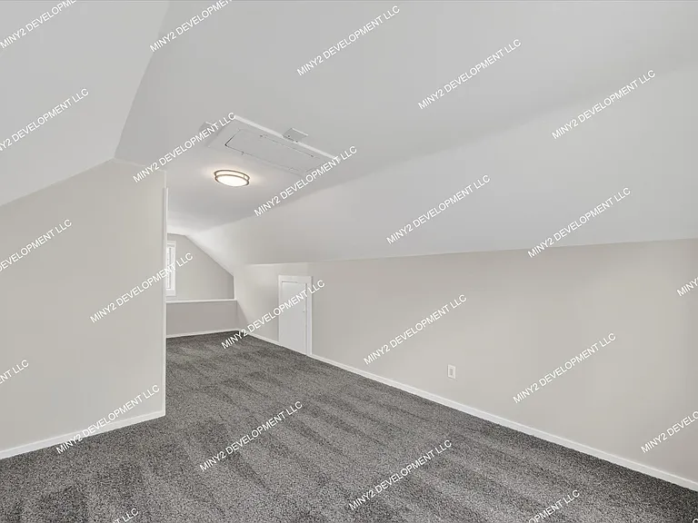 24273 Lauren Ave — Photo 20