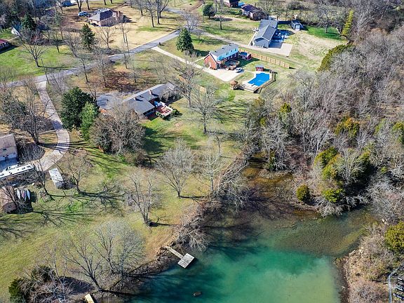 3rd image of 134 Twin Bay Dr