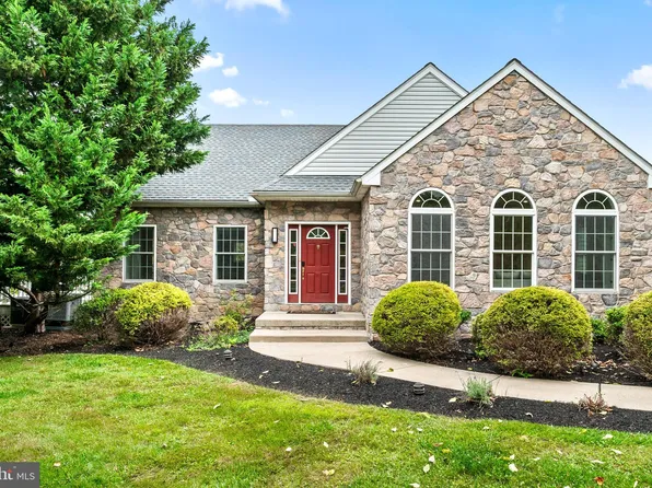 190 Ashenfelter Rd, Malvern, PA 19355