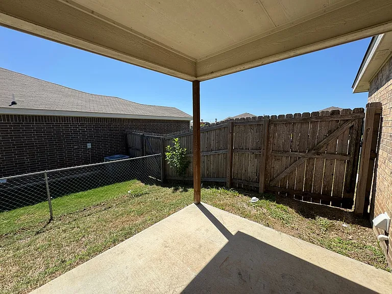 3802 John Chisholm Loop — Photo 22