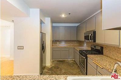 4th image of 2222 N Beachwood Dr APT 214