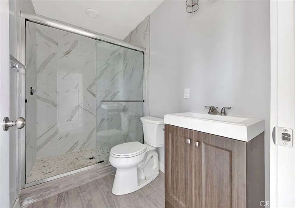 3 bed, 1600 sqft, $3,500 — Photo 3