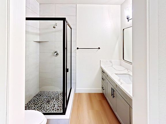 4th image of 5444 N Maroa Ave #114