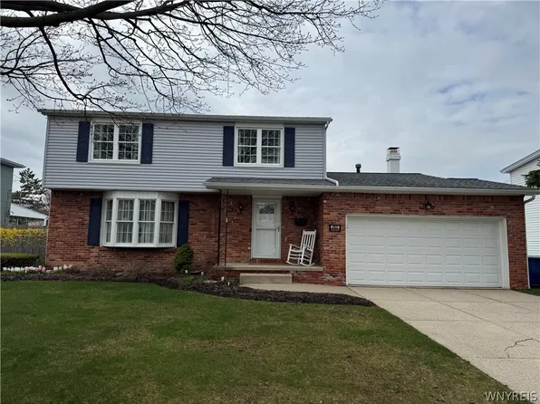 202 Sagewood Dr, Buffalo, NY 14221