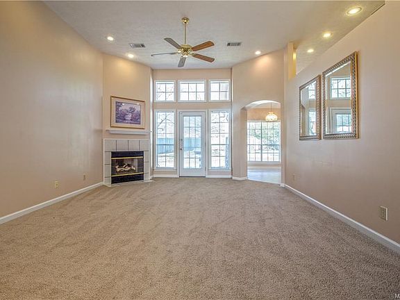 4th image of 6201 Eastwood Glen Pl
