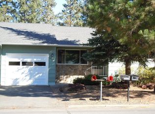 20374 Fairway Dr, Bend, OR 97702