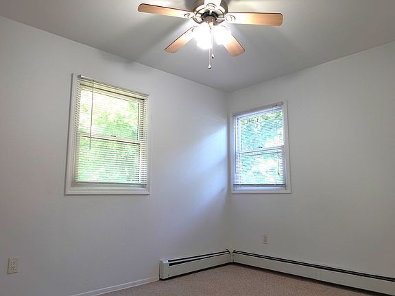 4th image of 20 Cambridge Ave #2