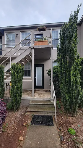 601 Cleveland St Photo 1