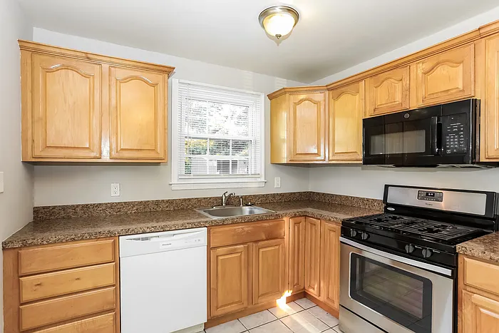 4903 Anntana Ave — Photo 9