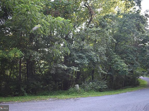 2nd image of Evergreen Dr